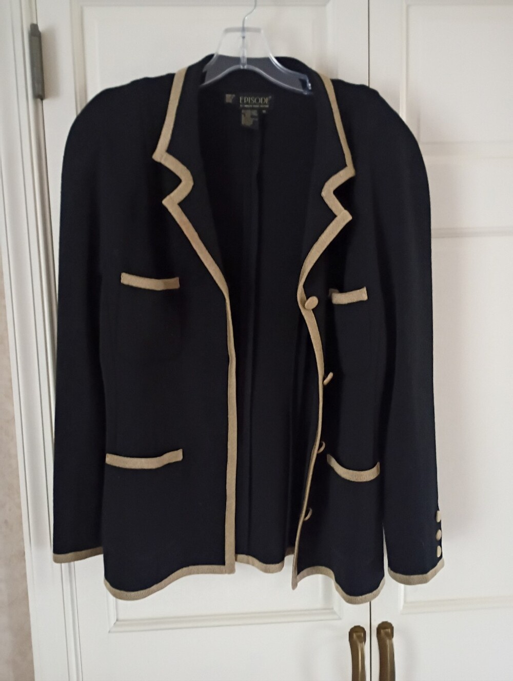 New Condition Classic Gold Trim Black Knit Blazer Jacket.Pit To Pit 19" - Picture 7 of 7